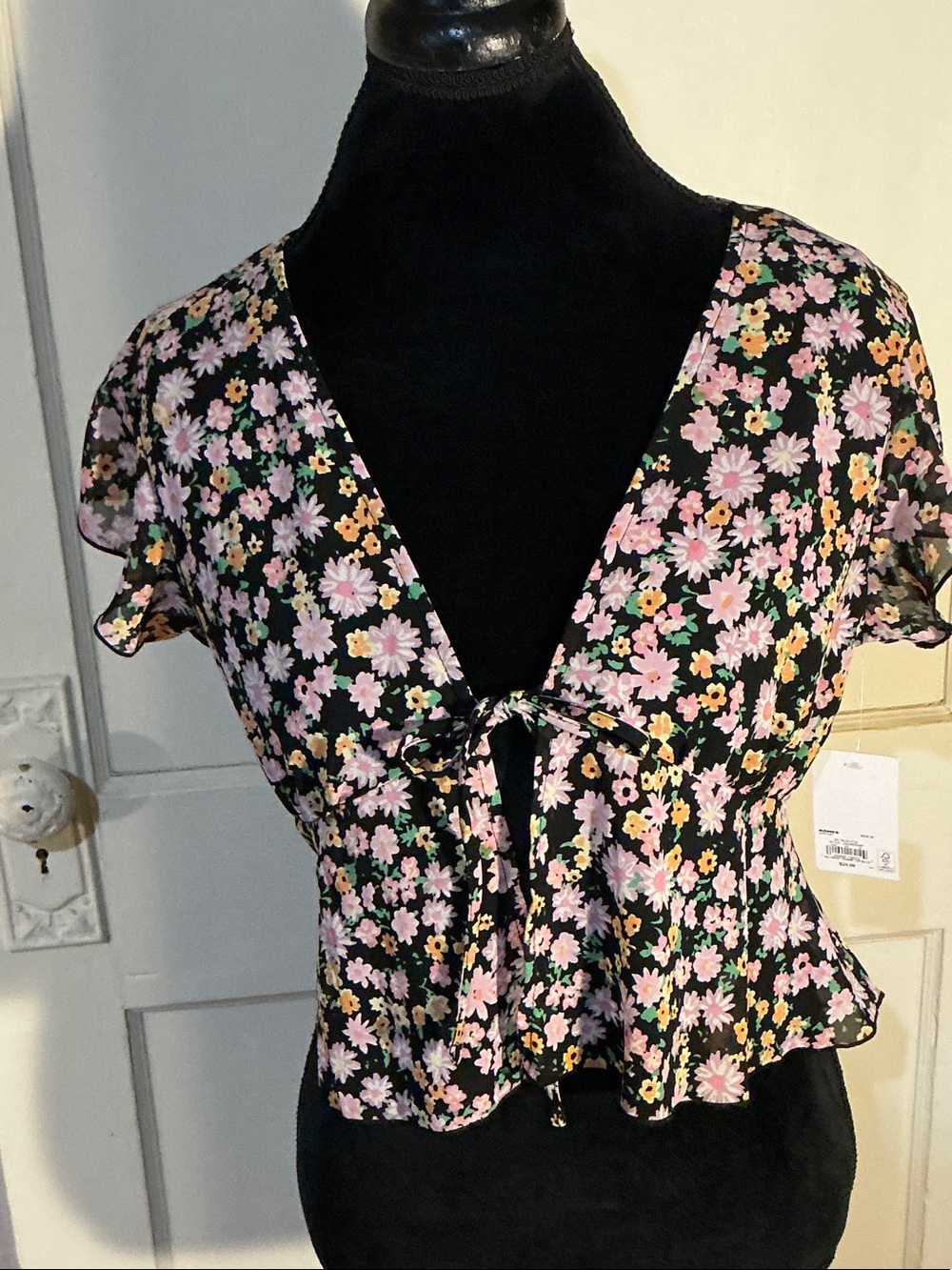 SO Black Floral Tie-Front Crop Top with Pink & Yellow Flowers